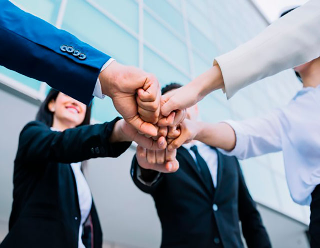 personas en una buena empresa